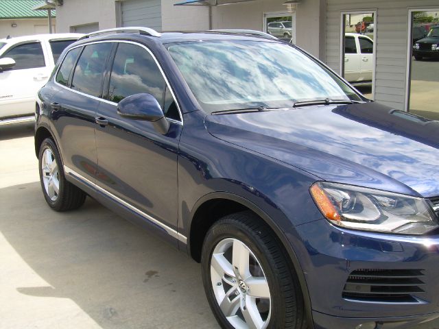 Volkswagen Touareg 2012 photo 28