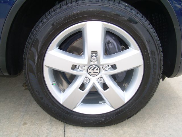 Volkswagen Touareg 2012 photo 29