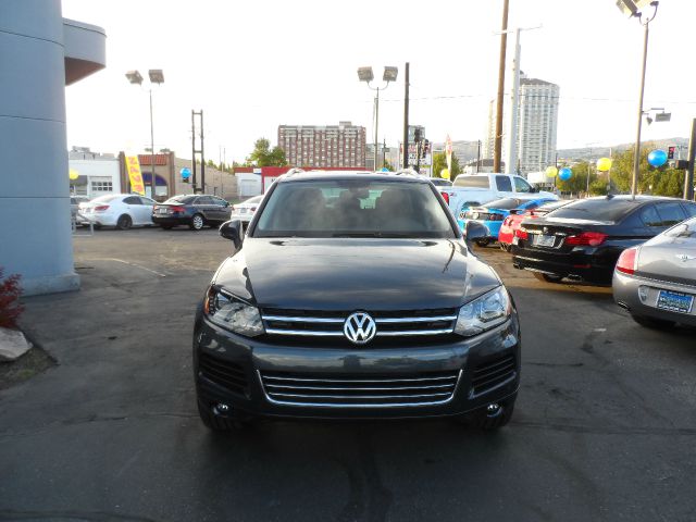 Volkswagen Touareg 2013 photo 3
