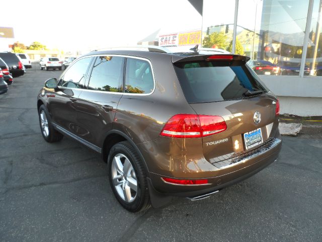 Volkswagen Touareg 2013 photo 21