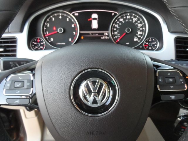 Volkswagen Touareg 2013 photo 5