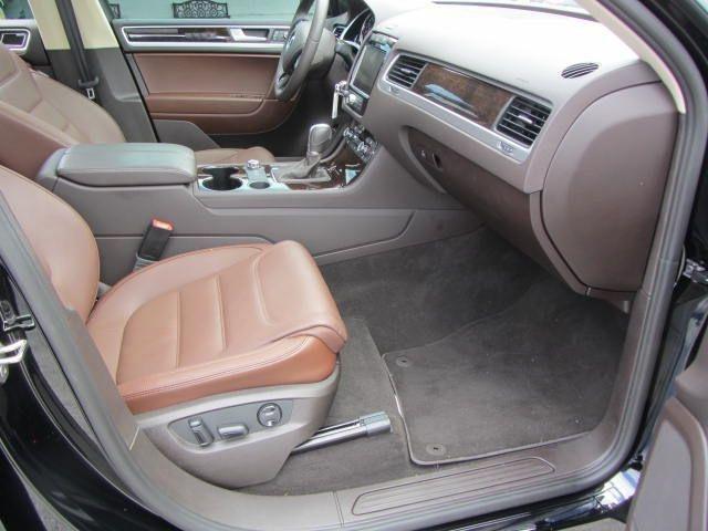 Volkswagen Touareg 2013 photo 20