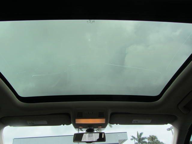 Volkswagen Touareg 2013 photo 21