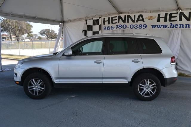 Volkswagen Touareg 2 2008 photo 1