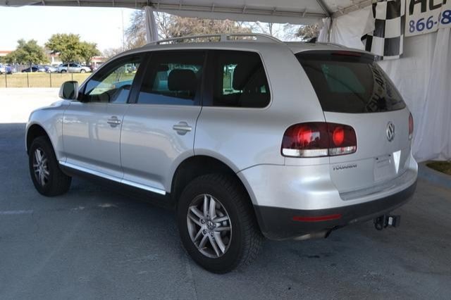 Volkswagen Touareg 2 2008 photo 2