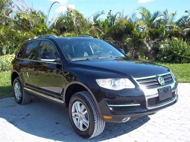 Volkswagen Touareg 2 2008 photo 1