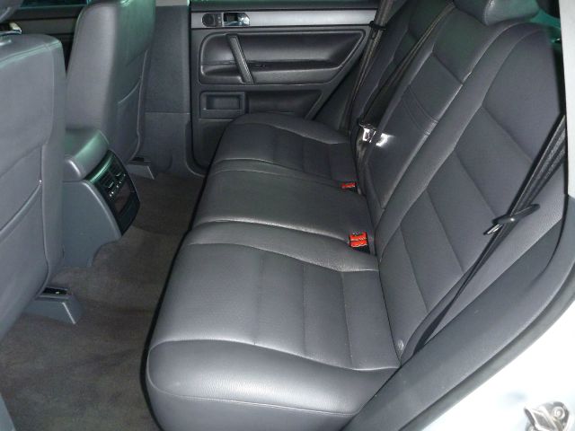 Volkswagen Touareg 2 2008 photo 3