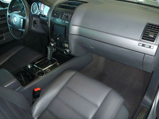 Volkswagen Touareg 2 2008 photo 8