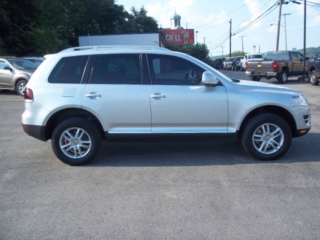 Volkswagen Touareg 2 2008 photo 2