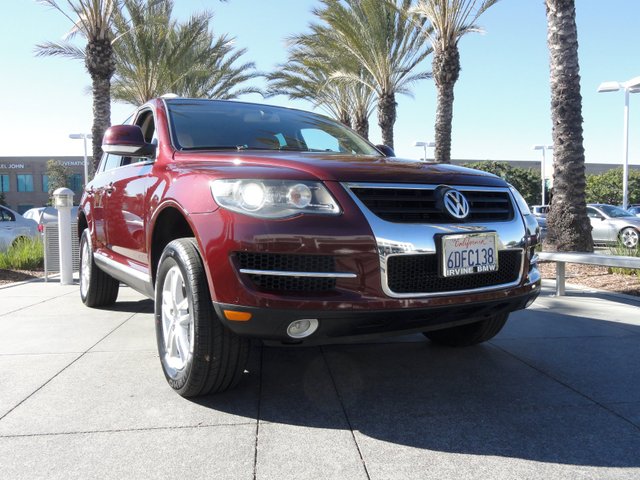 Volkswagen Touareg 2 Red Line Unspecified