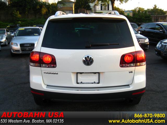 Volkswagen Touareg 2 2008 photo 3