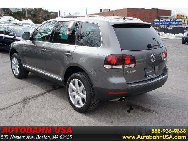 Volkswagen Touareg 2 2008 photo 2