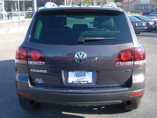 Volkswagen Touareg 2 2008 photo 3