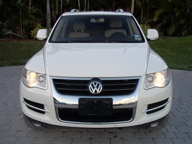 Volkswagen Touareg 2 2008 photo 1