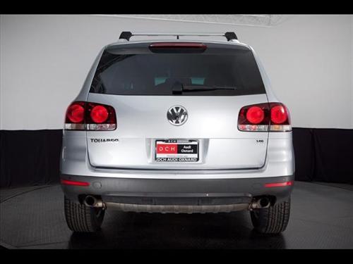 Volkswagen Touareg 2 Red Line Other