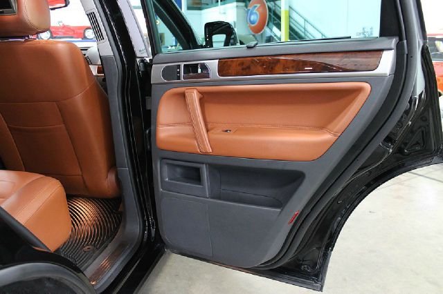 Volkswagen Touareg 2 2008 photo 5