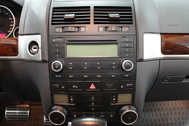 Volkswagen Touareg 2 2008 photo 75