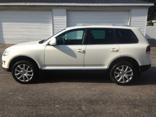Volkswagen Touareg 2 2009 photo 1
