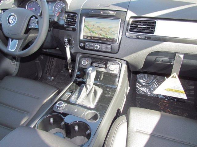 Volkswagen Touareg 2 2012 photo 5