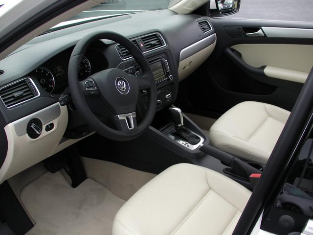 Volkswagen Unspecified Vogue Tires Other