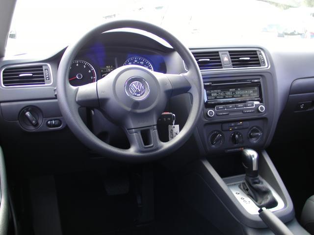 Volkswagen Unspecified 2014 photo 1