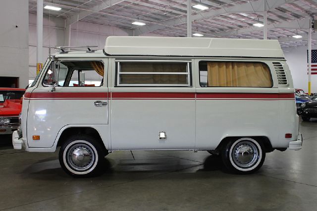 Volkswagen Vanagon 1974 photo 3