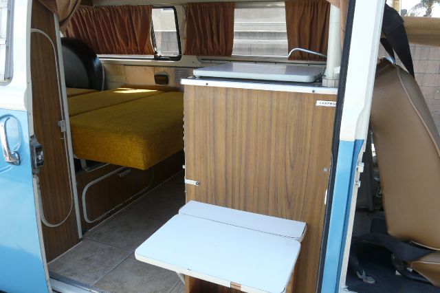 Volkswagen Westfalia 1972 photo 1