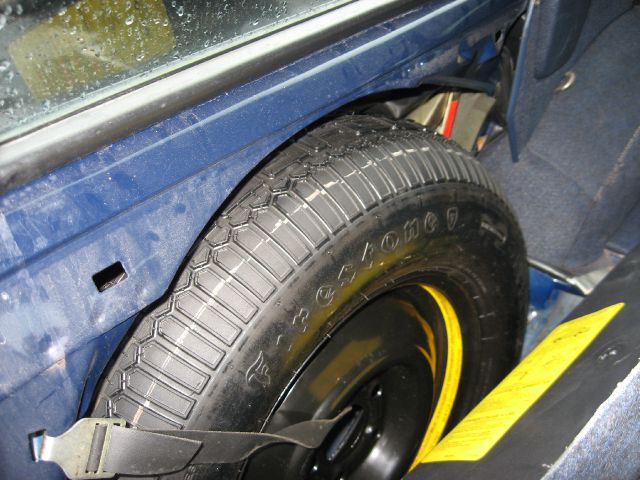 Volvo 240 1988 photo 12