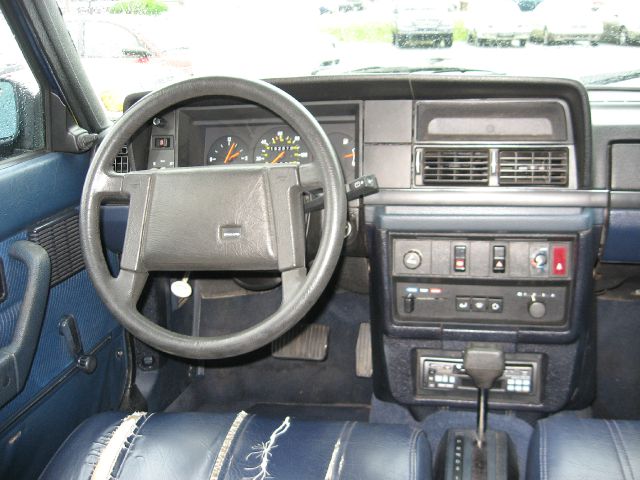 Volvo 240 1988 photo 17