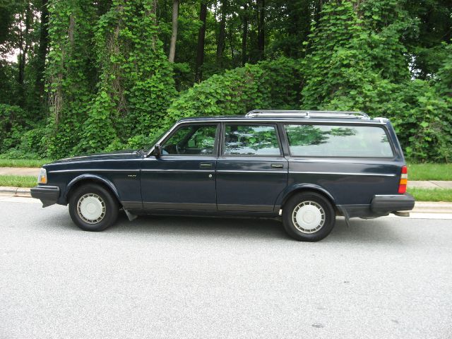 Volvo 240 1988 photo 33