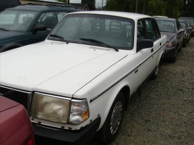 Volvo 240 1991 photo 3