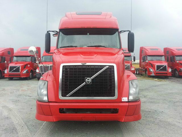 Volvo 670 2005 photo 1