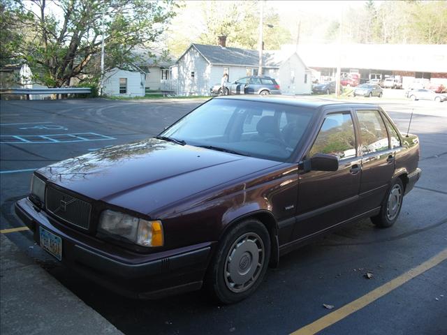 Volvo 850 Series LS Special Value Sedan