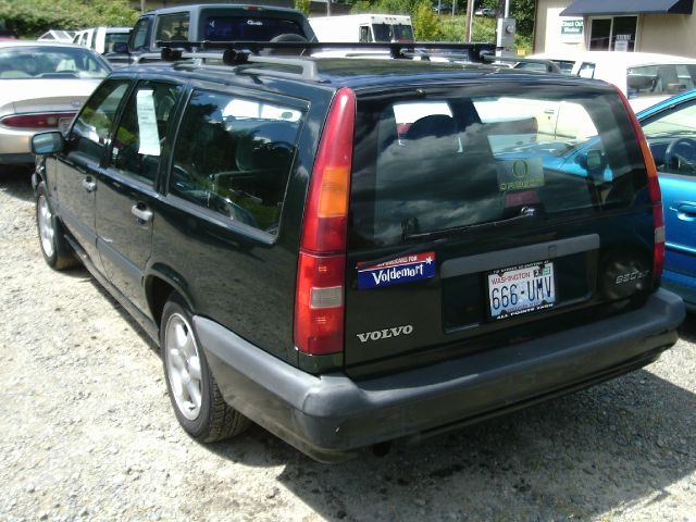 Volvo 850 Series LS Special Value Wagon