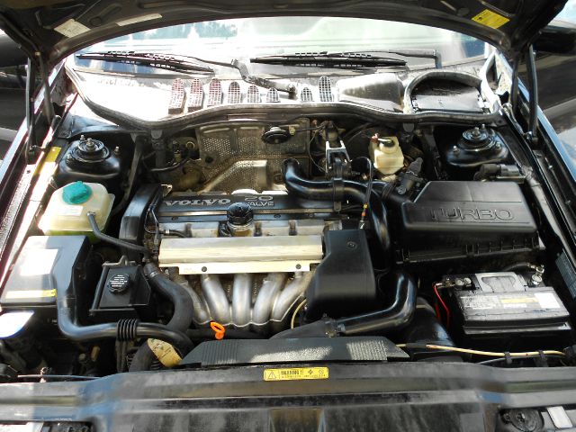 Volvo 850 Series 1996 photo 9