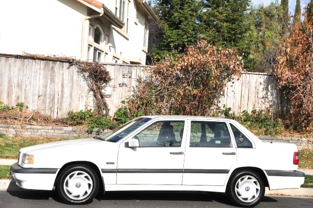 Volvo 850 Series 1996 photo 3