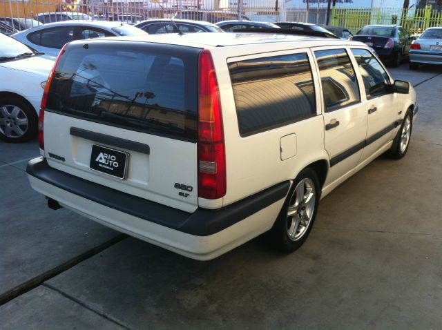 Volvo 850 Series 1997 photo 1