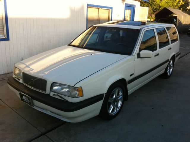 Volvo 850 Series 1997 photo 4