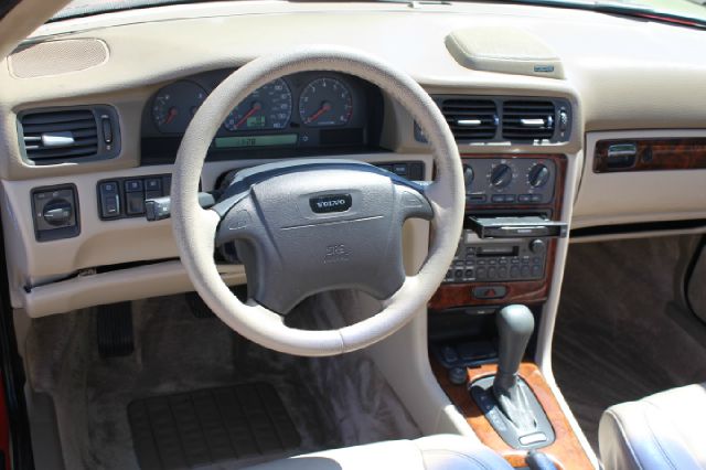 Volvo C70 1999 photo 27