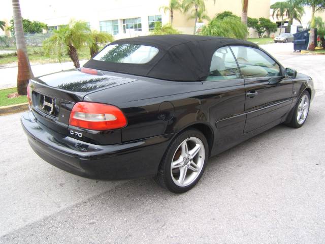 Volvo C70 2000 photo 2
