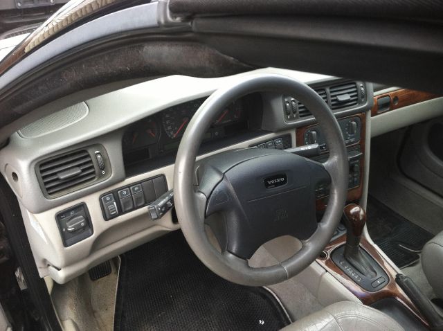 Volvo C70 2001 photo 11