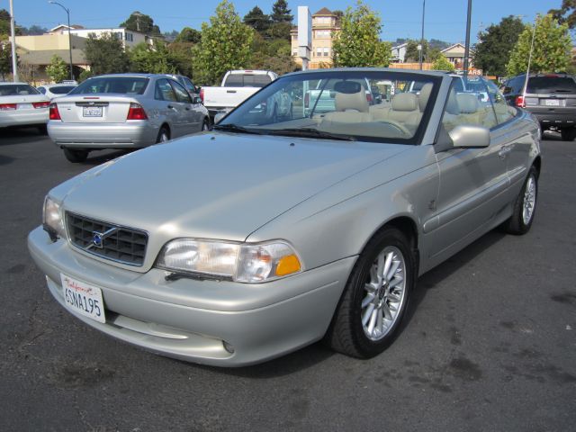 Volvo C70 2001 photo 1