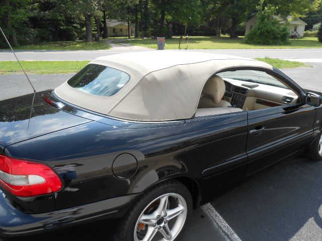 Volvo C70 2001 photo 1