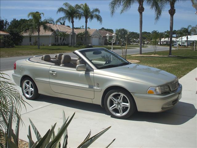 Volvo C70 2001 photo 4