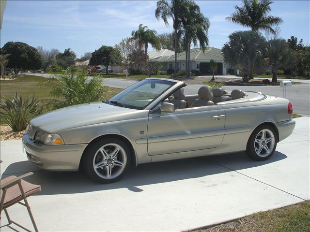 Volvo C70 2001 photo 2