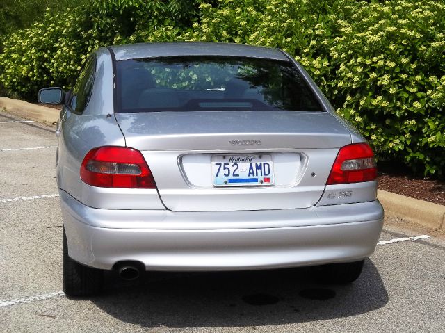 Volvo C70 2002 photo 3