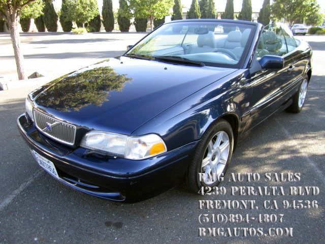 Volvo C70 2002 photo 1