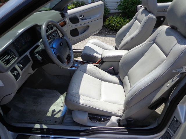 Volvo C70 2002 photo 2
