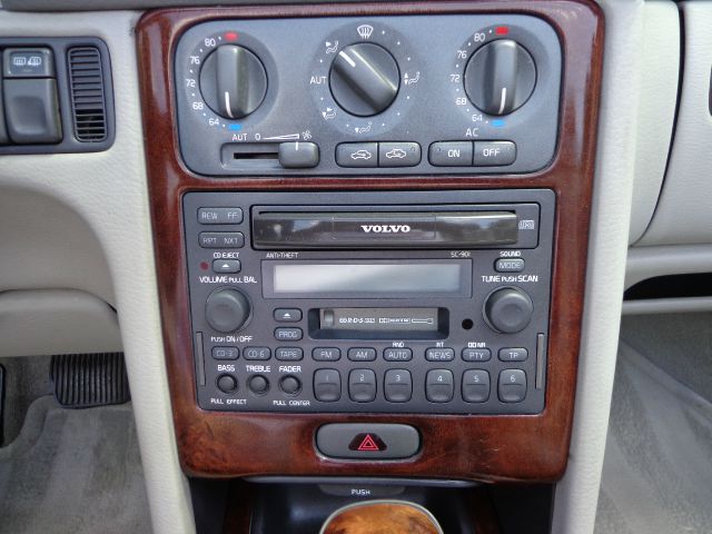 Volvo C70 2002 photo 6