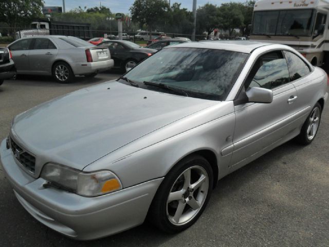 Volvo C70 2002 photo 1